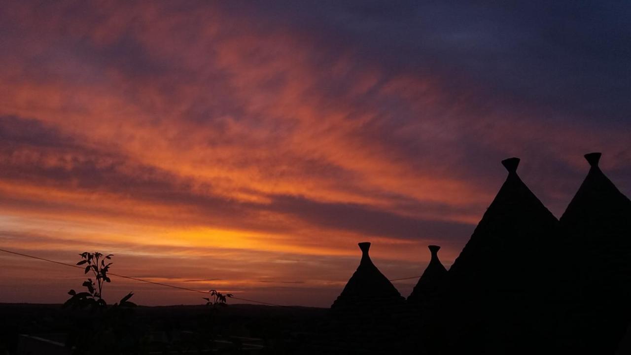 Trulli Di Puglia - Casa Vacanze In Valle D'Itria Мартина-Франка Экстерьер фото
